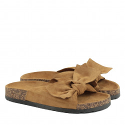 Brązowe klapki damskie...