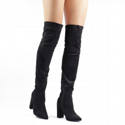 Czarne klasyczne kozaki...