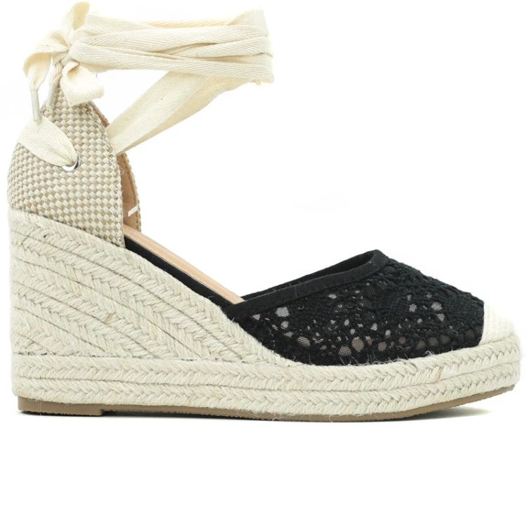 czarne-espadryle-damskie-na-koturnie-wiazane-sanda