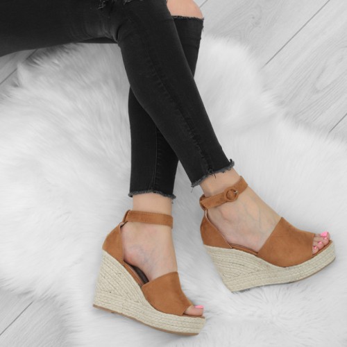brazowe-sanday-damskie-na-koturnie-espadryle-wygod