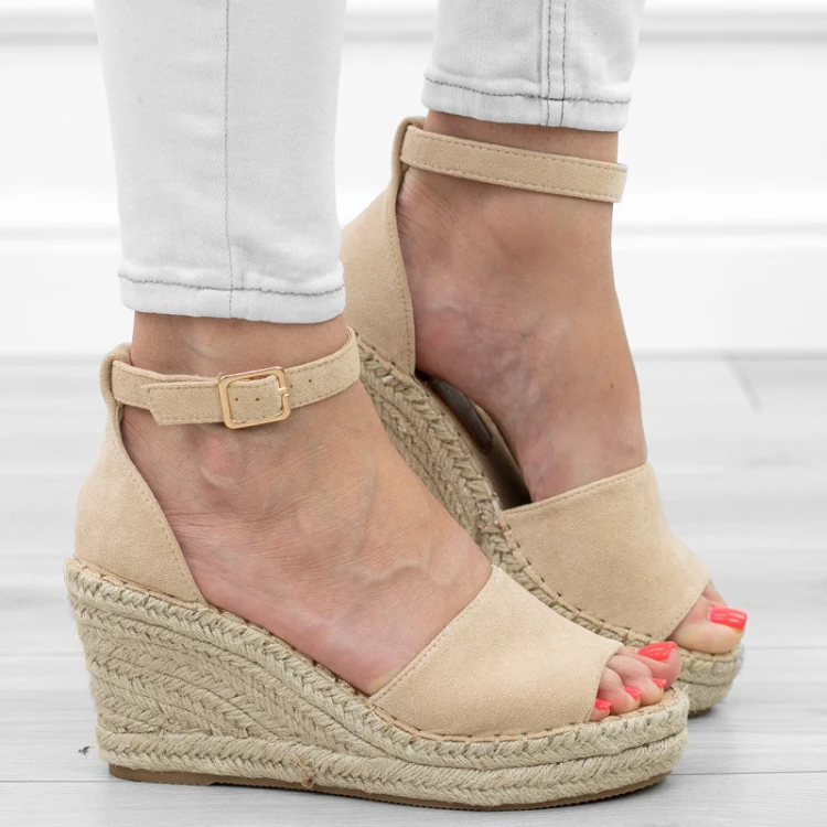 bezowe-sanday-damskie-espadrnyle-na-koturnie-wygod