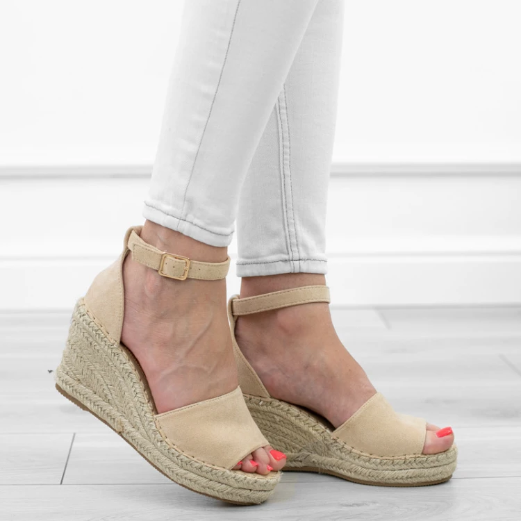 bezowe-sanday-damskie-espadrnyle-na-koturnie-wygod