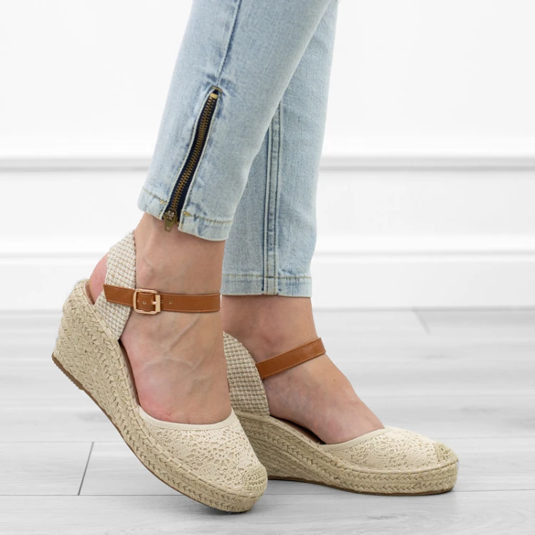 bezowe-sanday-damskie-espadryle-na-koturnie-azurow