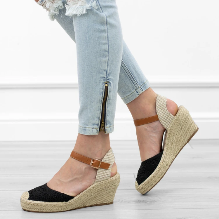 czarne-sanday-damskie-espadryle-na-koturnie-azurow