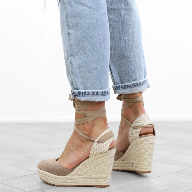 bezowe-sanday-damskie-na-koturnie-wiazane-espadryl