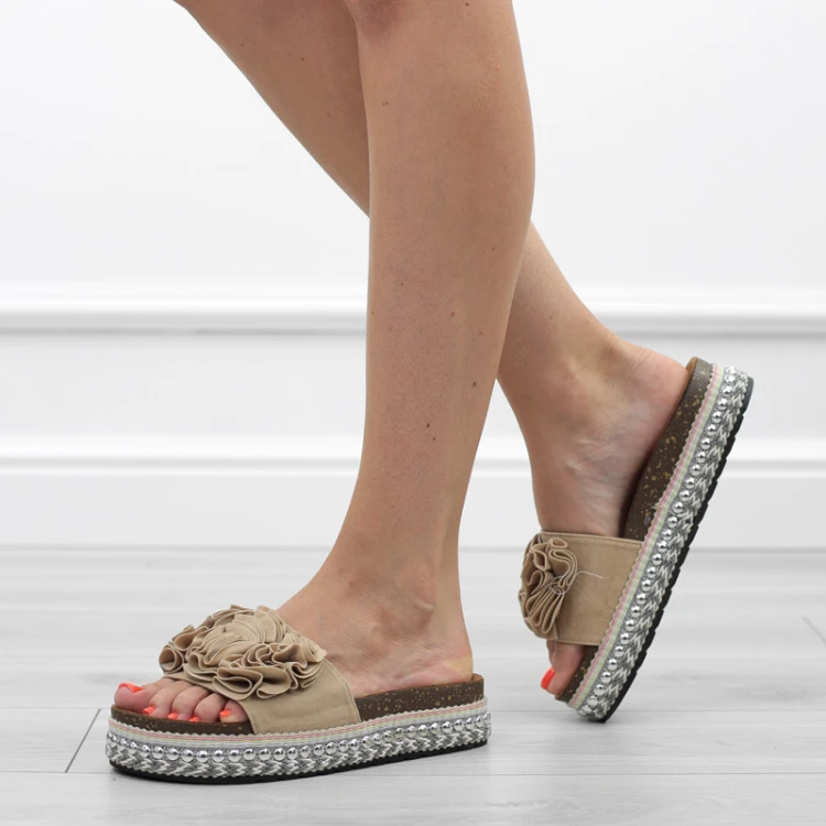 bezowe-klapki-damskie-boho-wsuwane-paskie-korkowe-
