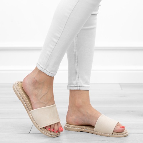 bezowe-klapki-damskie-espadryle