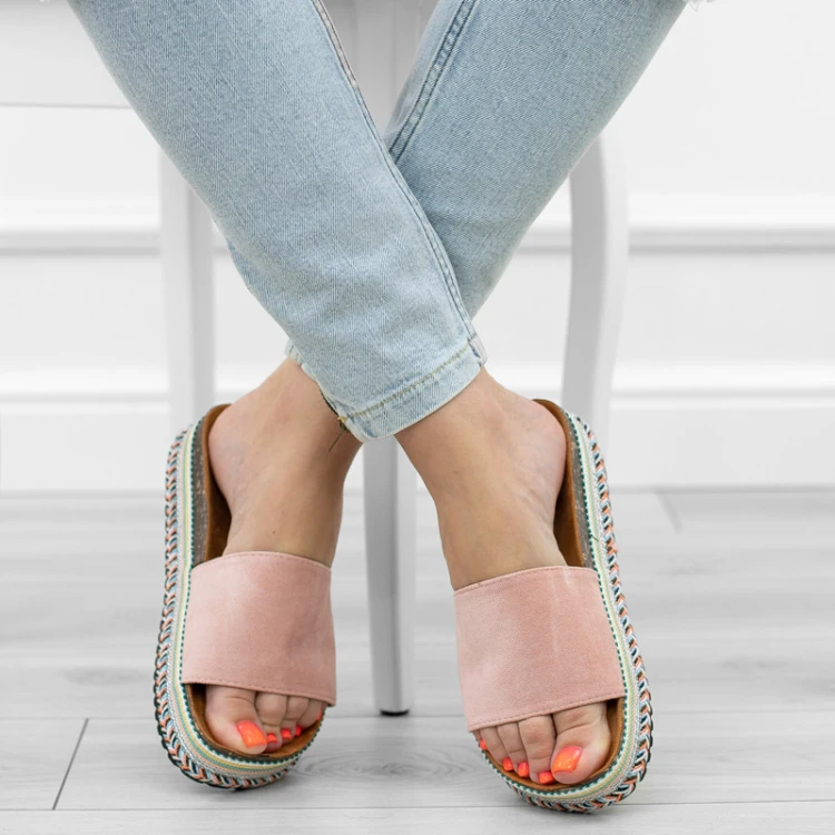 rozowe-klapki-damskie-boho-wsuwane-paskie-korkowe-