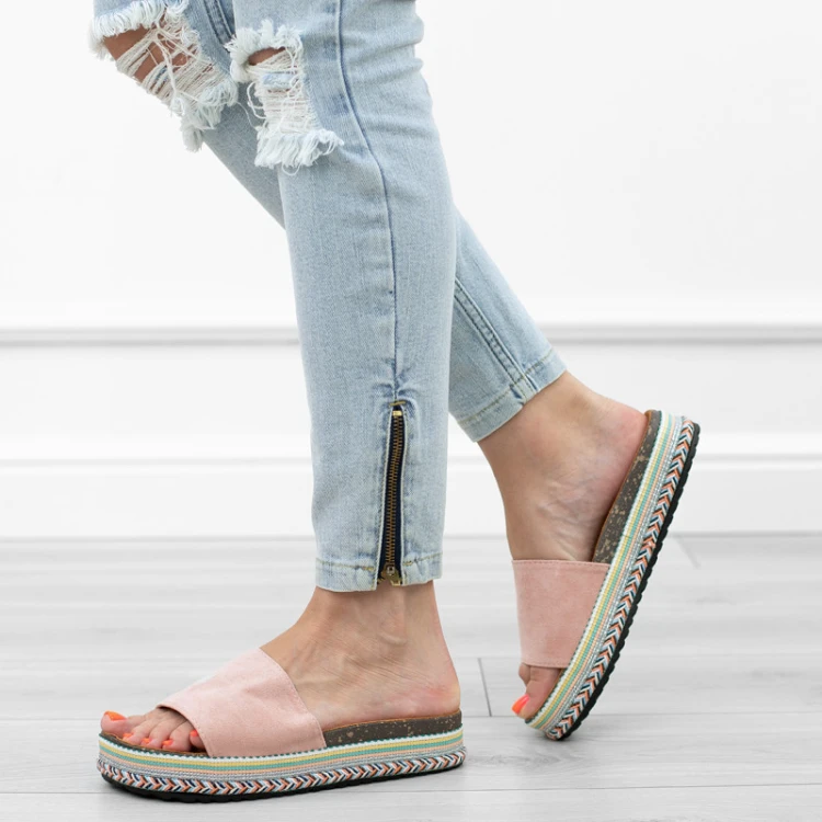 rozowe-klapki-damskie-boho-wsuwane-paskie-korkowe-