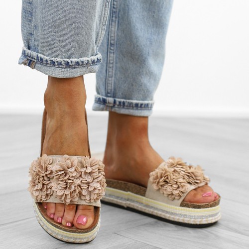 bezowe-klapki-damskie-boho-wsuwane-paskie-korkowe-