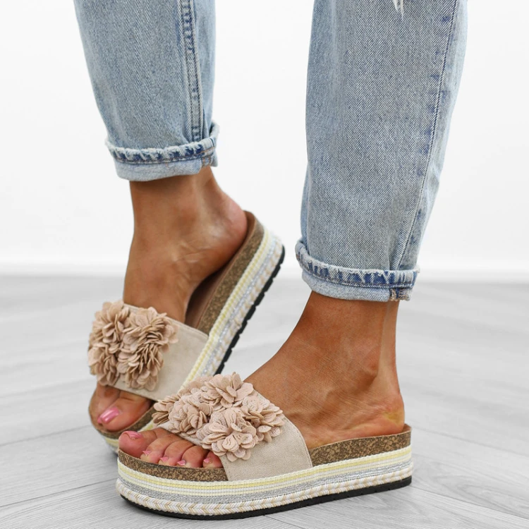 bezowe-klapki-damskie-boho-wsuwane-paskie-korkowe-