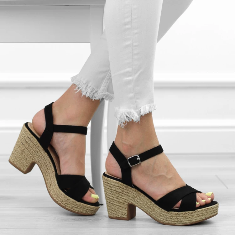 czarne-sanday-na-supku-espadryle-wygodne-i-lekkie-