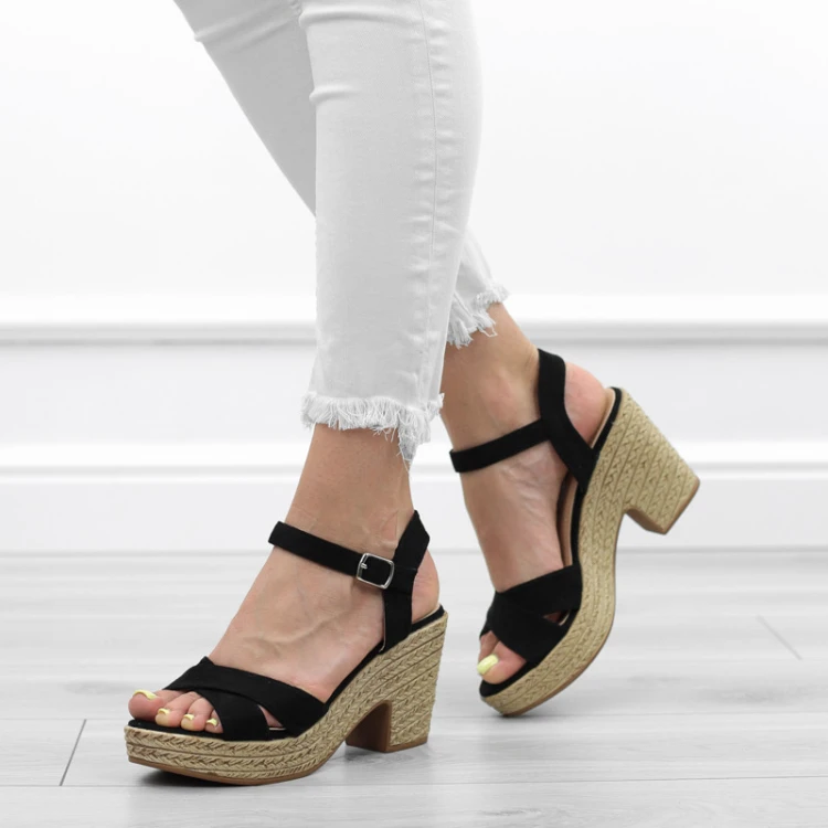czarne-sanday-na-supku-espadryle-wygodne-i-lekkie-