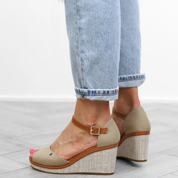brazowe-sanday-damskie-na-koturnie-materiaowe-espa