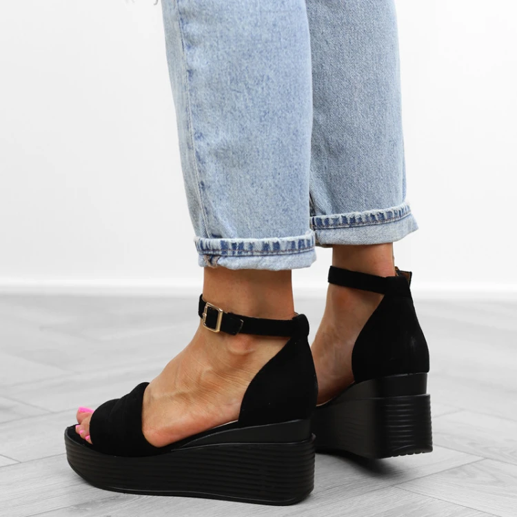 czarne-sanday-damskie-na-koturnie-wygodne-modne-i-