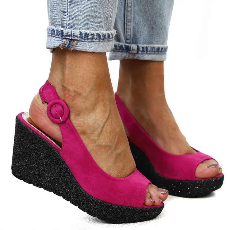 rozowe-sanday-damskie-na-koturnie-wygodne-modne-i-