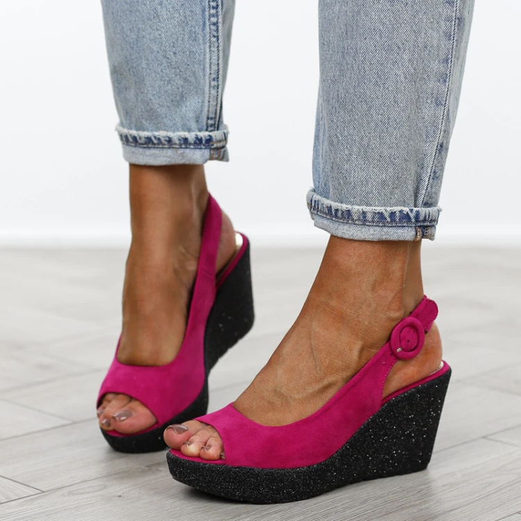 rozowe-sanday-damskie-na-koturnie-wygodne-modne-i-