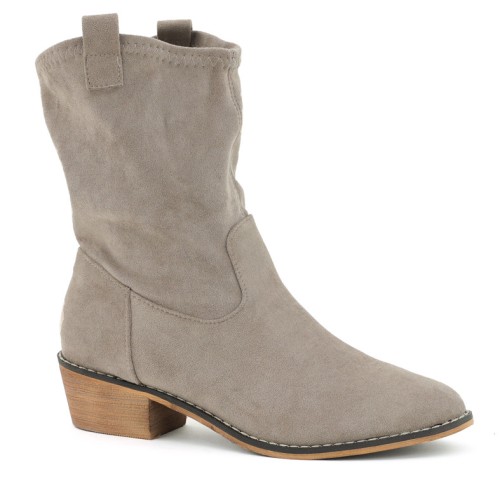 bezowe-khaki-botki-boho-zamsz