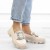 bezowe-pobuty-loafersy-damskie-lakierowane-eleganc