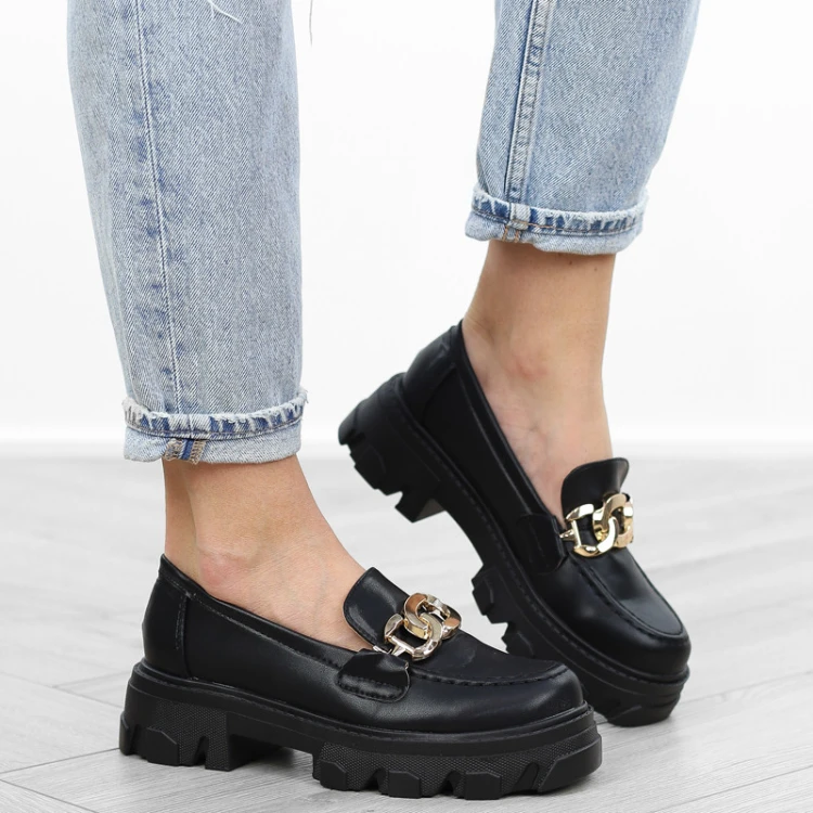 czarne-loafersy-mokasyny-pobuty-damskie-ancuch