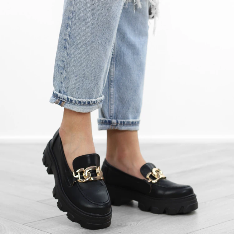 czarne-loafersy-mokasyny-pobuty-damskie-ancuch