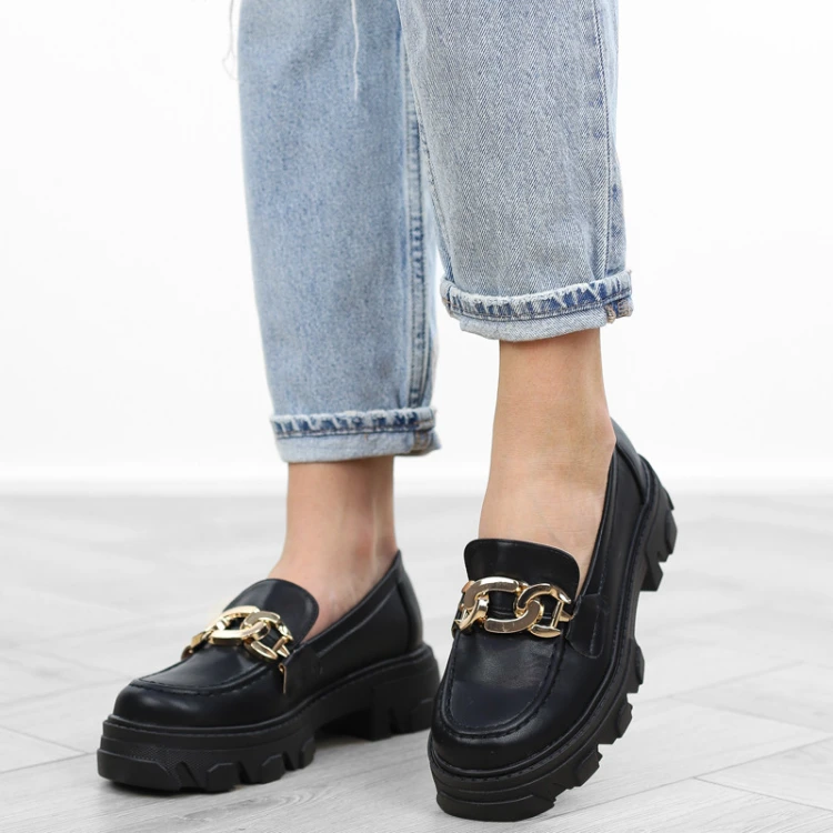 czarne-loafersy-mokasyny-pobuty-damskie-ancuch