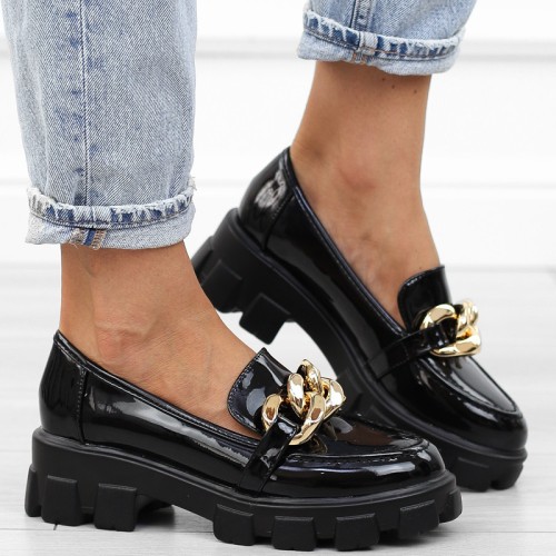 czarne-pobuty-loafersy-mokasyny-damskie-lakierowan