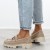 bezowe-loafersy-mokasyny-pobuty-damskie-zamszowe-k