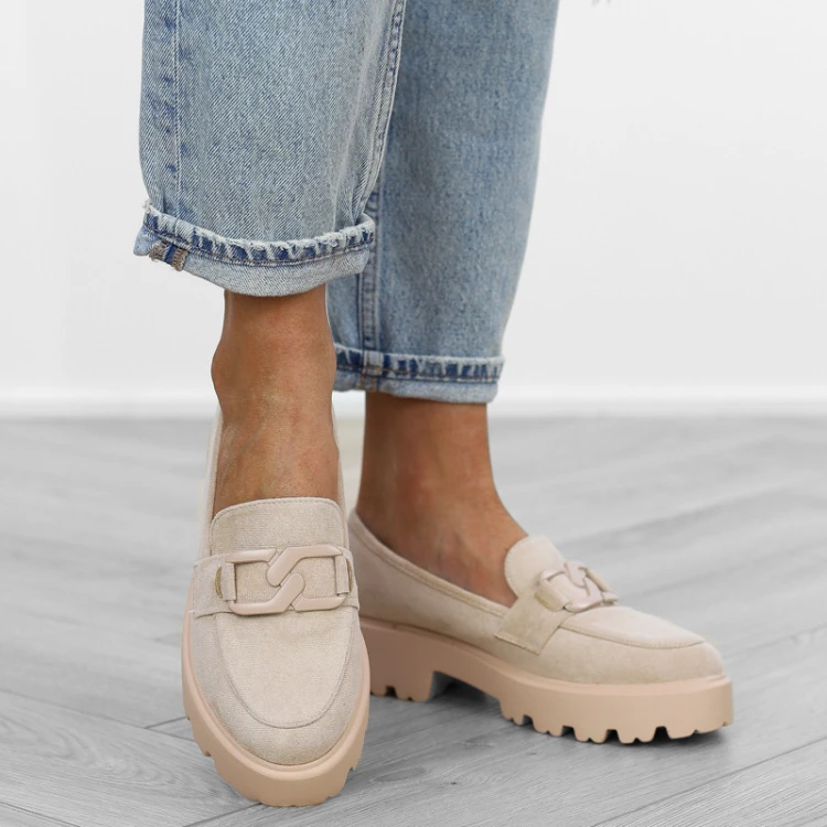 bezowe-loafersy-mokasyny-pobuty-damskie-zamszowe-k