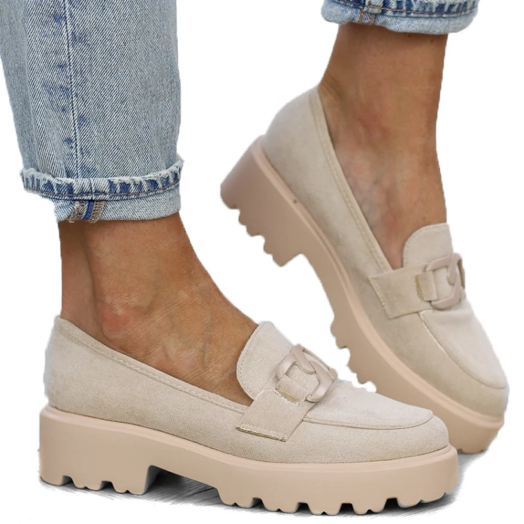 bezowe-loafersy-mokasyny-pobuty-damskie-zamszowe-k