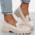 bezowe-loafersy-mokasyny-pobuty-damskie-eleganckie