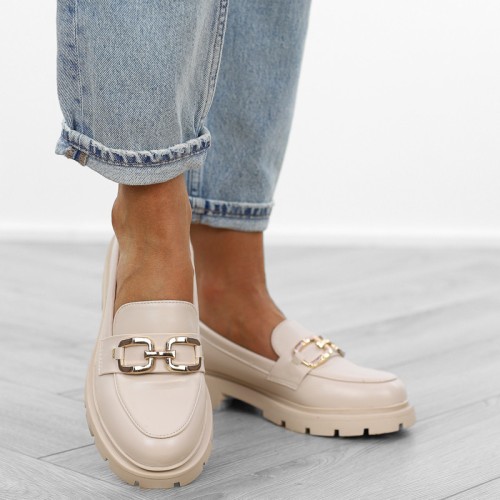 bezowe-loafersy-mokasyny-pobuty-damskie-eleganckie