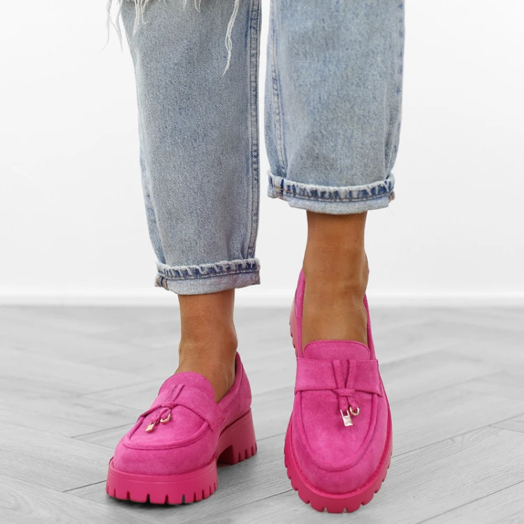 rozowe-loafersy-mokasyny-pobuty-damskie-zamszowe