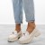 bezowe-loafersy-mokasyny-pobuty-damskie-lakierowan