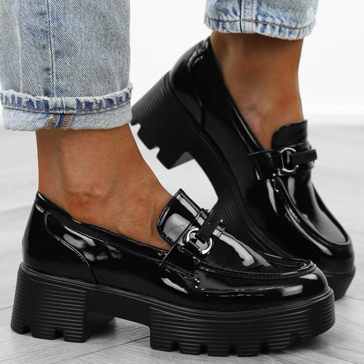czarne-loafersy-mokasyny-pobuty-damskie-lekkie-lak