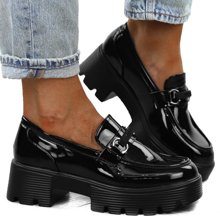 czarne-loafersy-mokasyny-pobuty-damskie-lekkie-lak
