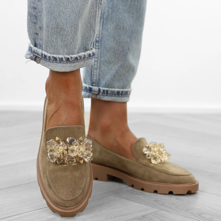 brazowe-loafersy-mokasyny-pobuty-damskie-zamszowe-