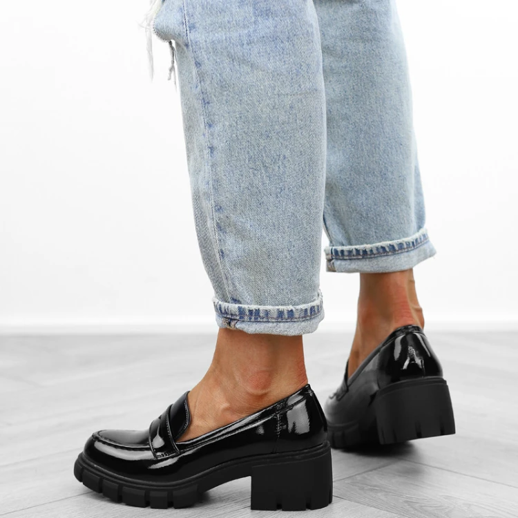 czarne-pobuty-loafersy-damskie-wygodne-supek-obcas