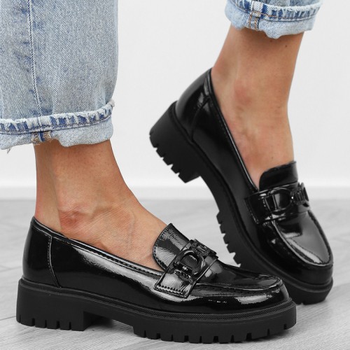 czarne-loafersy-mokasyny-pobuty-damskie-lakierowan