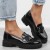 czarne-loafersy-mokasyny-pobuty-damskie-lakierowan