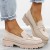 bezowe-loafersy-mokasyny-pobuty-damskie-zamszowe-c