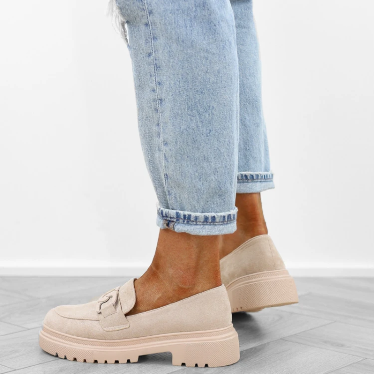 bezowe-loafersy-mokasyny-pobuty-damskie-zamszowe-m