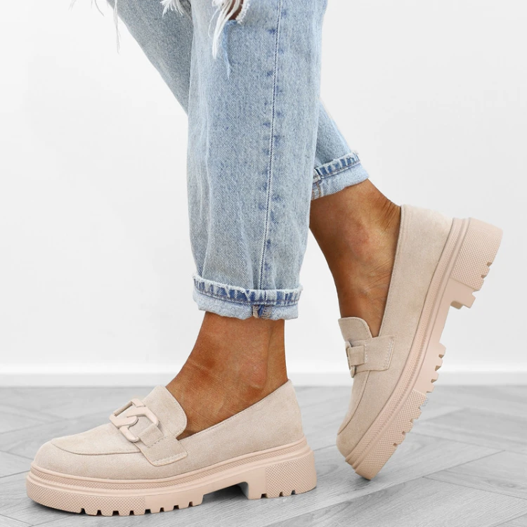 bezowe-loafersy-mokasyny-pobuty-damskie-zamszowe-m