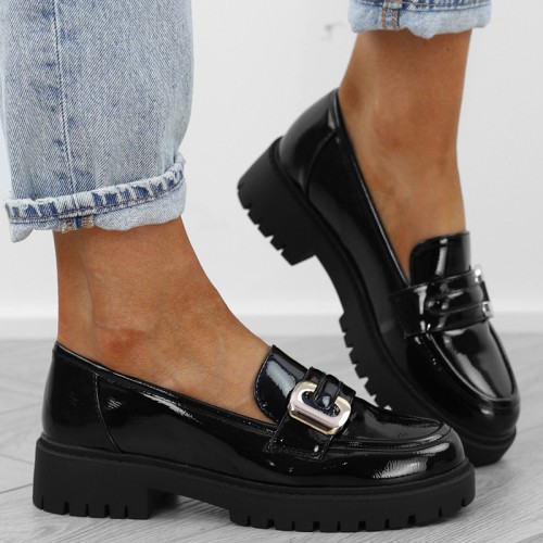 czarne-loafersy-mokasyny-pobuty-damskie-lakierowan
