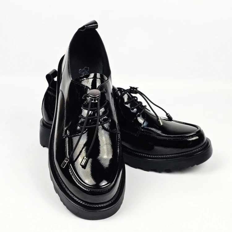 czarne-loafersy-damskie-lakierowane-eleganckie-pas