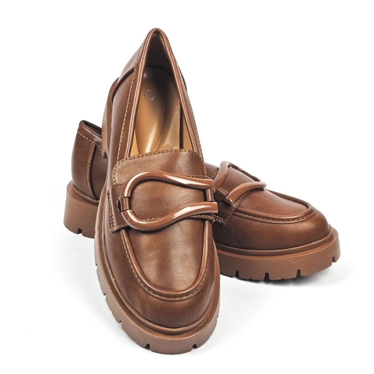 brazowe-czekoladowe-loafersy-damskie-na-paskiej-po
