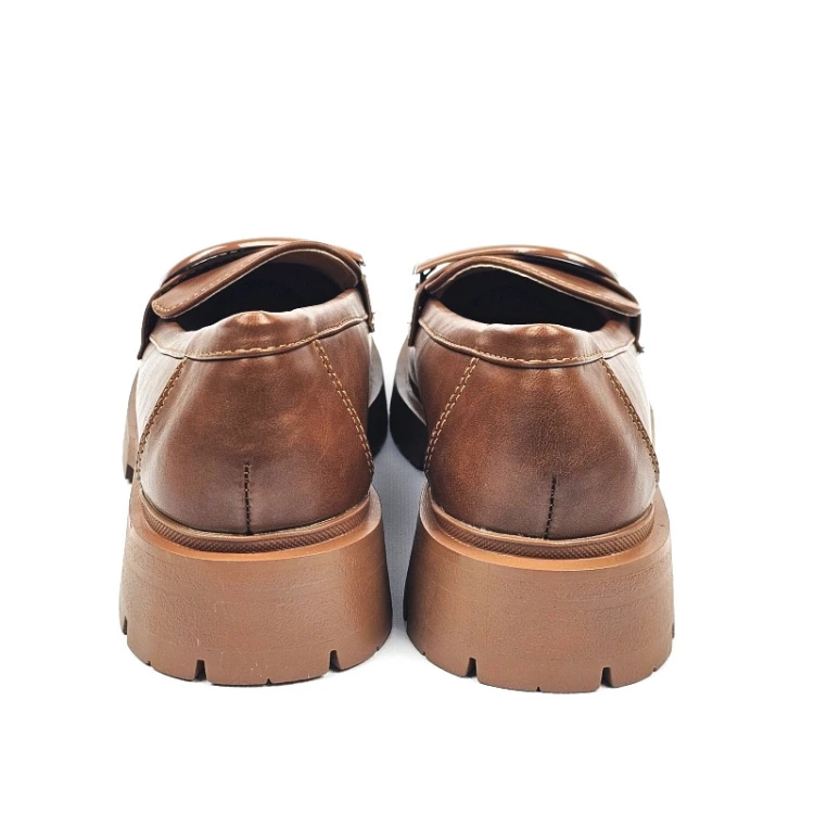 brazowe-czekoladowe-loafersy-damskie-na-paskiej-po