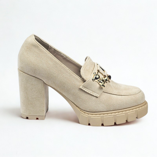 bezowe-loafersy-damskie-na-obcasie-supku-pobuty-za