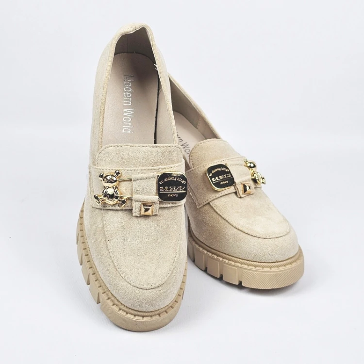 bezowe-loafersy-damskie-na-obcasie-supku-pobuty-za