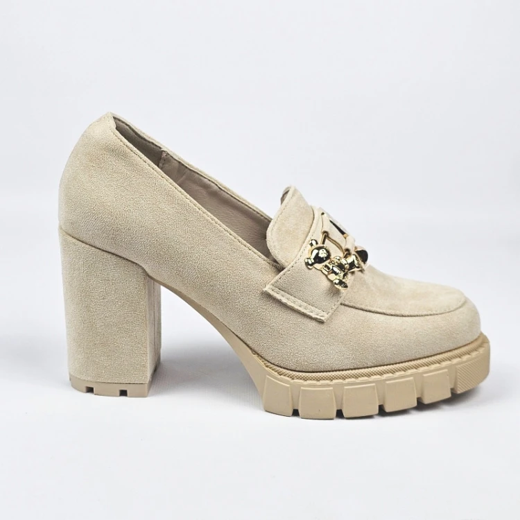 bezowe-loafersy-damskie-na-obcasie-supku-pobuty-za